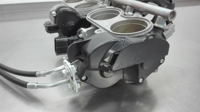 - corpo farfallato R1 2007 - USATO