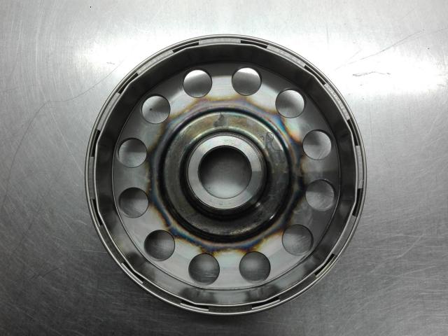 - VOLANO USATO COMPRENSIVO DI RUOTA LIBERA R6 2006-2016